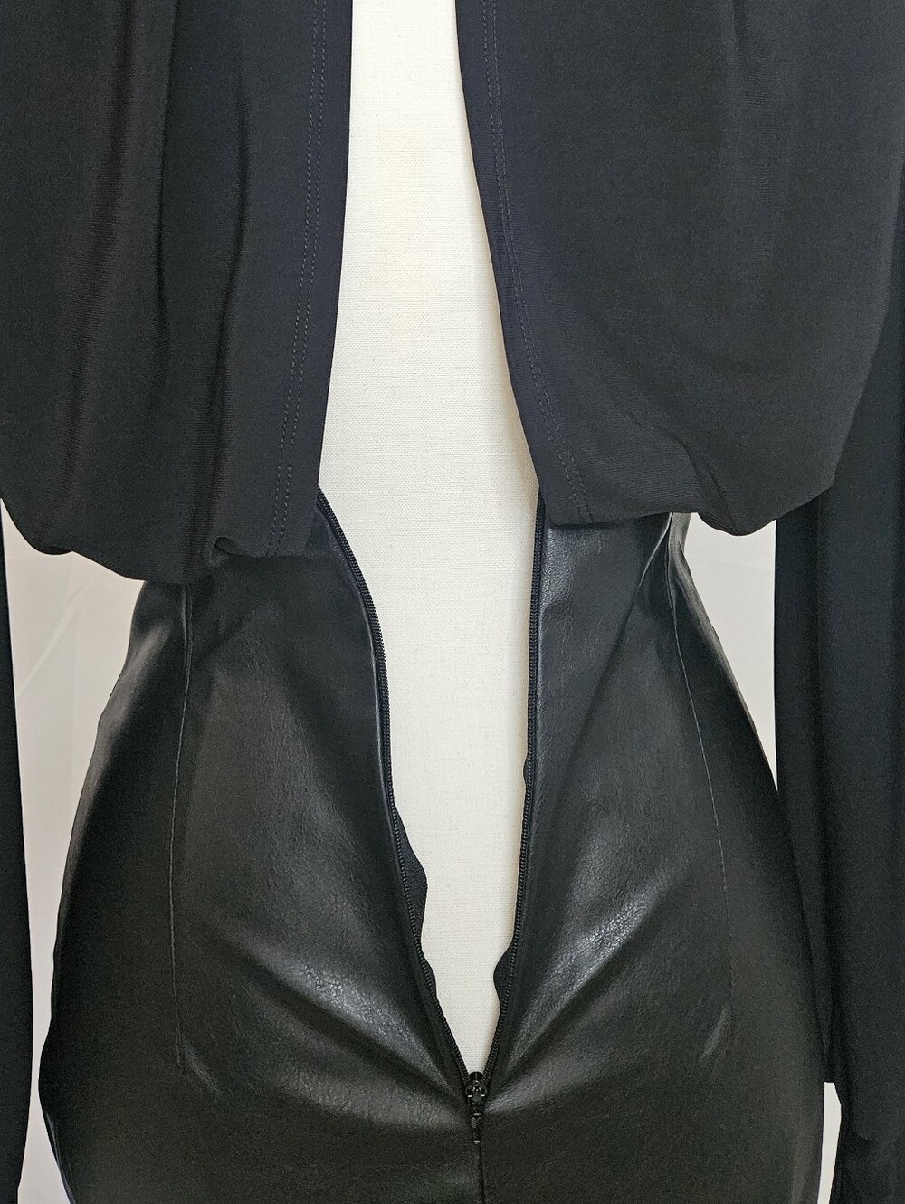ASOS DESIGN Black Leather Look Hybrid Mock Neck Mini Dress SZ 4 - Picture 7 of 10